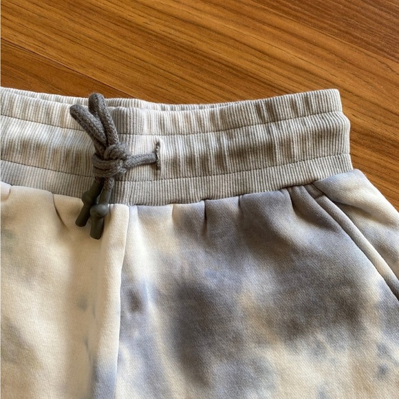 ❗️SOLD❗️Balance Athletica Affirmation Short - Picture 3 of 9